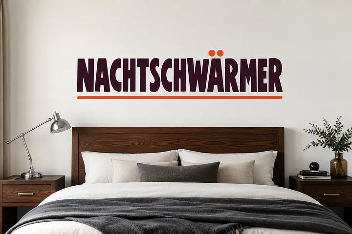 NACHTSCHWÄRMER Wall Decal