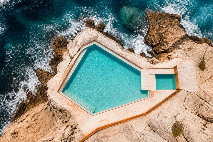 Coastal Pool – Graphic Coastal Calm