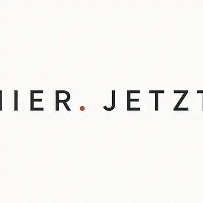 HIER. JETZT. – reduziertes Typografie-Wandbild primary image