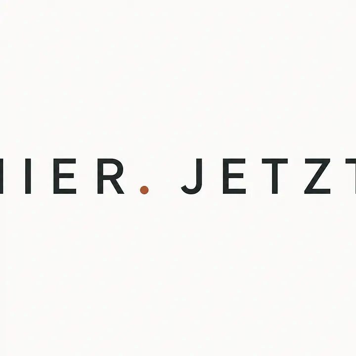 HIER. JETZT. – reduziertes Typografie-Wandbild primary image